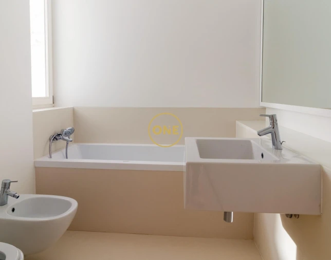 Moradia T4 para Venda em São Martinho Foto 21