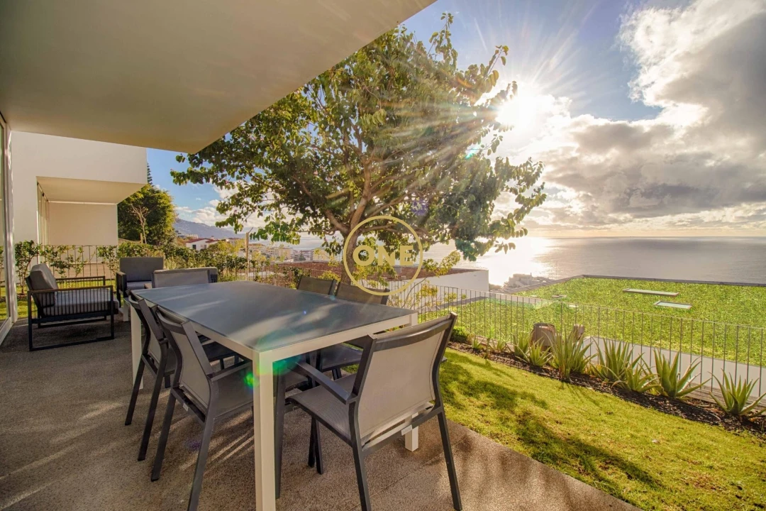 Moradia T4 para Venda em São Martinho Foto 1