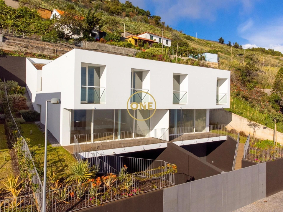 Moradia T4 para Venda em São Martinho Foto 3