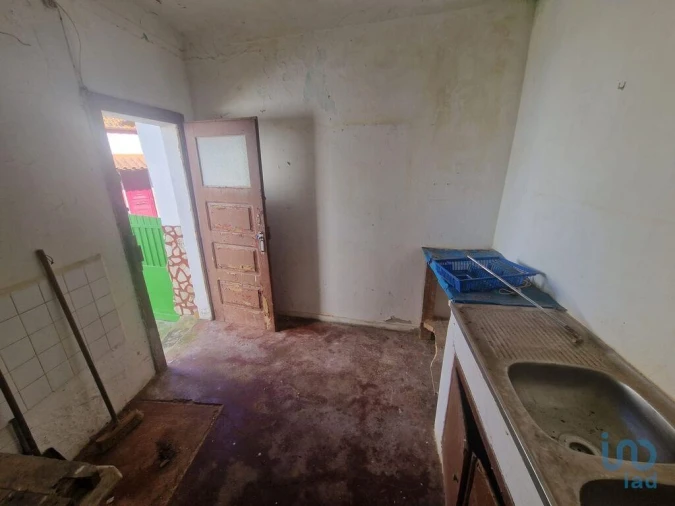 Moradia T2 para Venda em Lamas e Cercal Foto 14