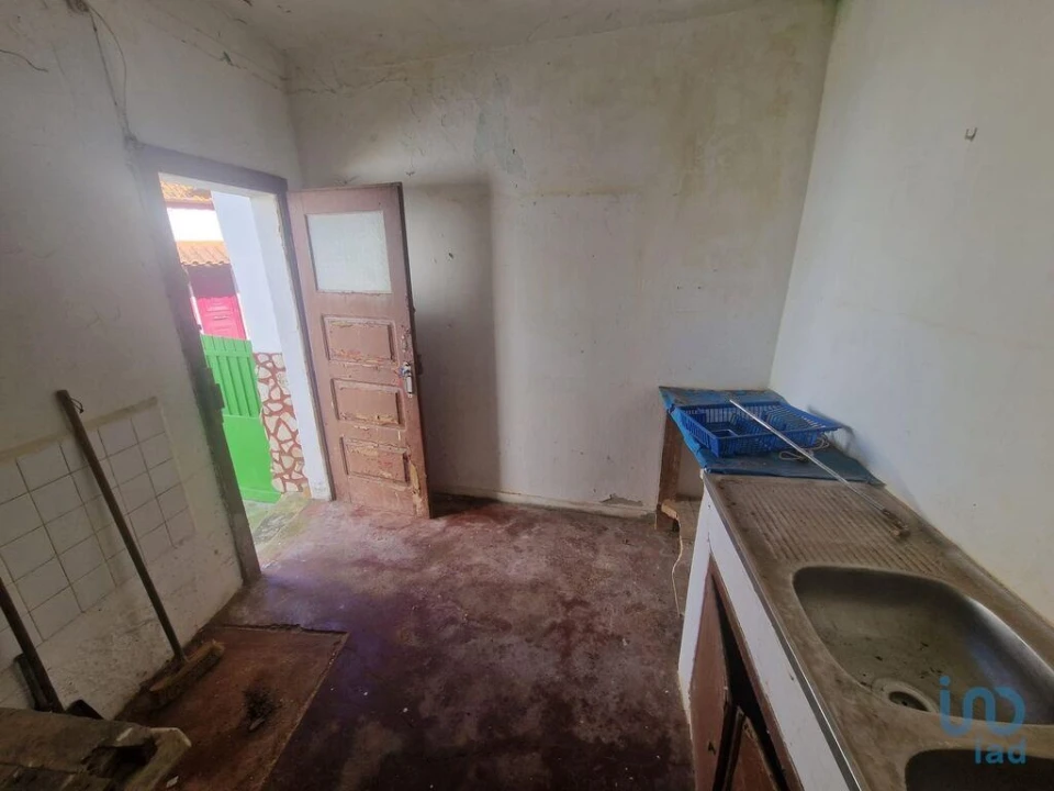 Moradia T2 para Venda em Lamas e Cercal Foto 14