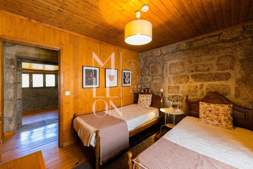 Quinta T8 para Venda em Anissó e Soutelo Foto 26