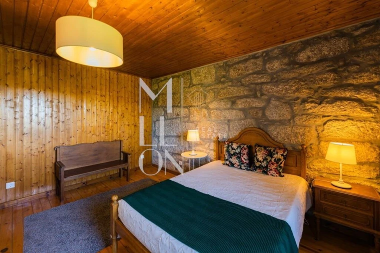 Quinta T8 para Venda em Anissó e Soutelo Foto 32