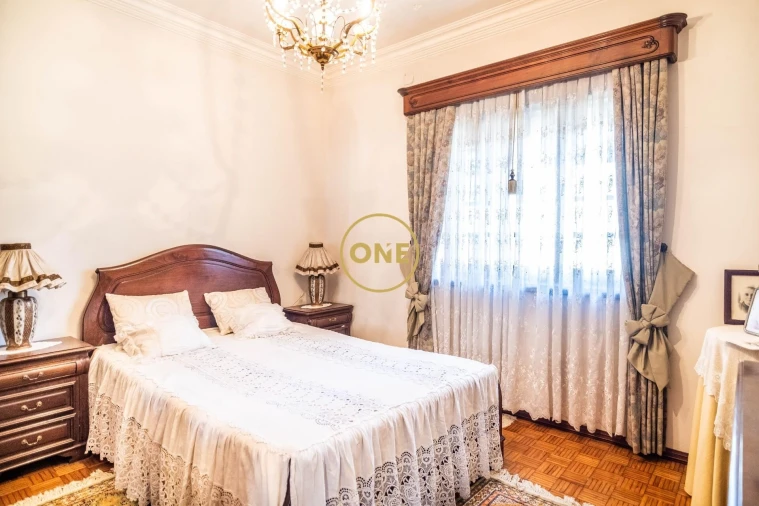 Moradia T6 para Venda em Agrela Foto 20