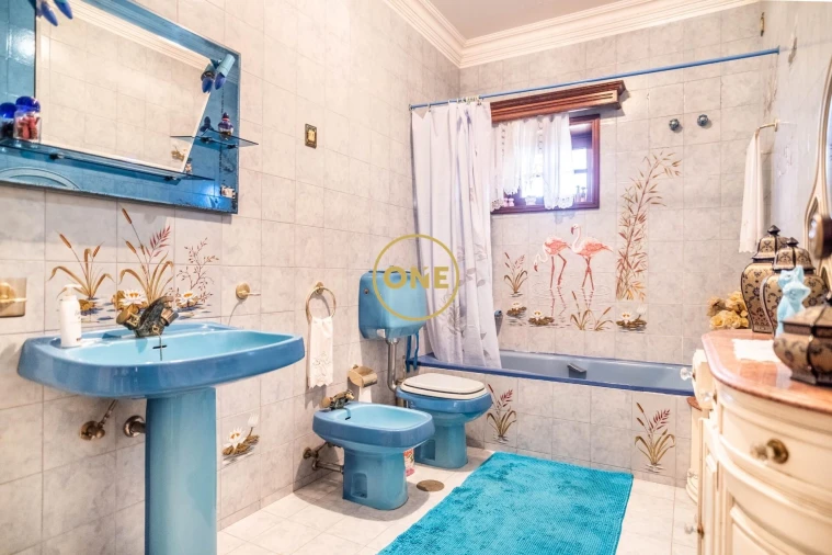 Moradia T6 para Venda em Agrela Foto 22