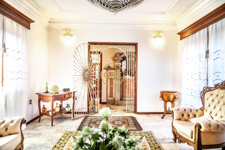 Moradia T6 para Venda em Agrela Foto 16