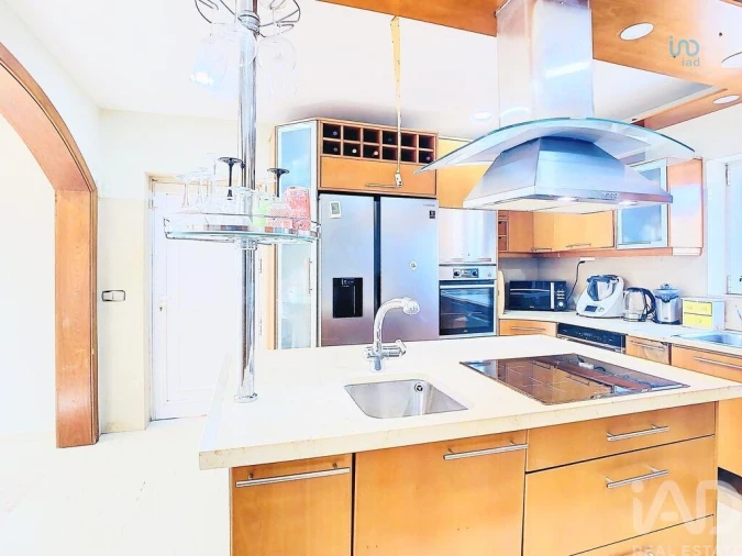 Moradia T6 para Venda em Alhos Vedros Foto 8