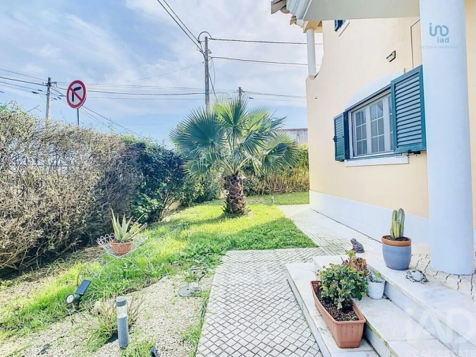 Moradia T6 para Venda em Alhos Vedros Foto 25