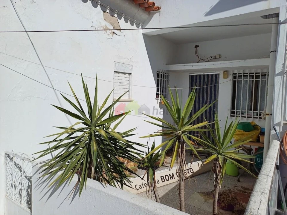 Moradia T2 para Venda em Bacelo e Senhora da Saúde Foto 1