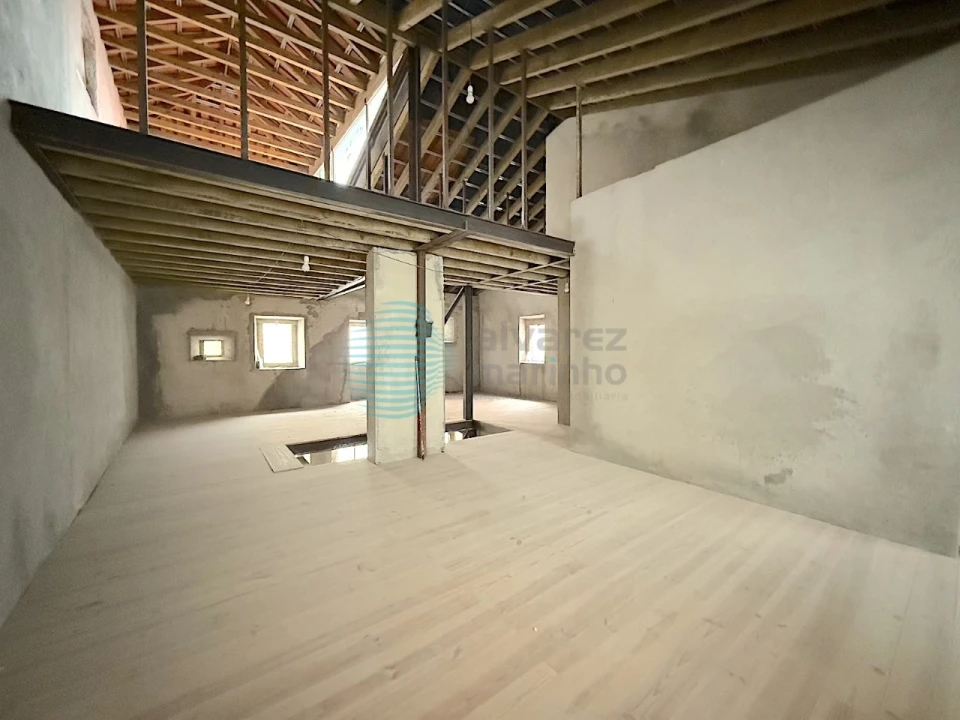 Prédio para Venda em São Vicente Foto 1