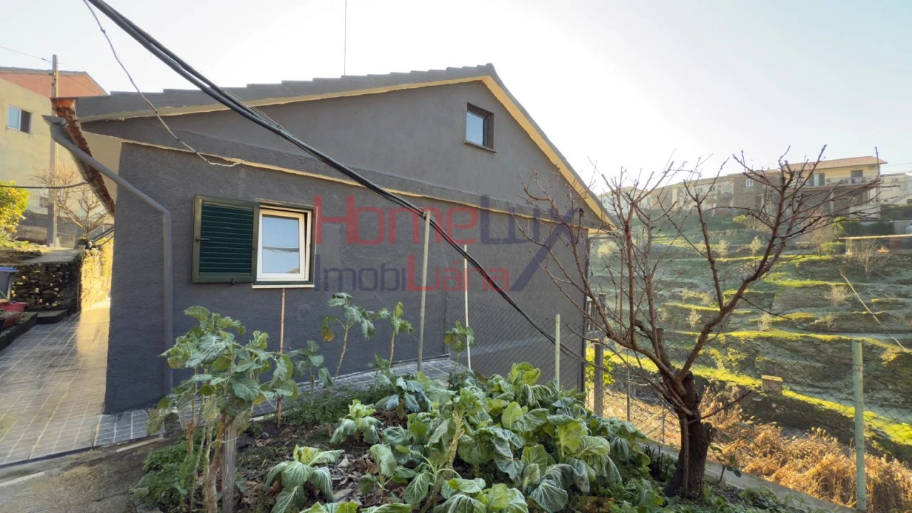 Moradia T4 para Venda em Vilarinho dos Freires Foto 6