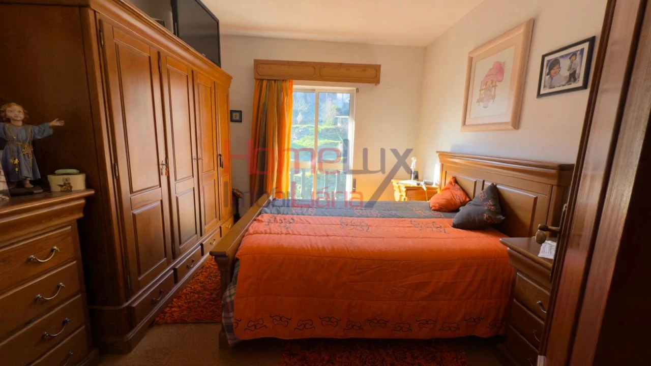 Moradia T4 para Venda em Vilarinho dos Freires Foto 33