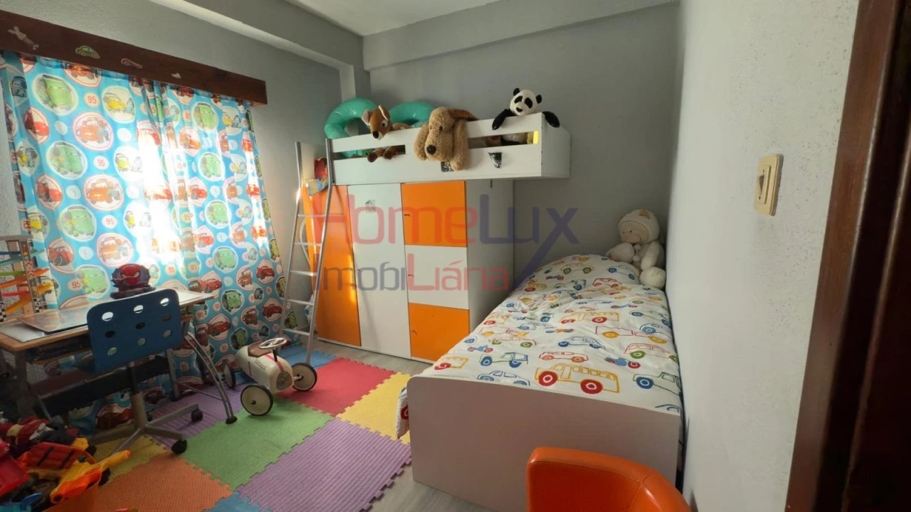 Moradia T4 para Venda em Vilarinho dos Freires Foto 46