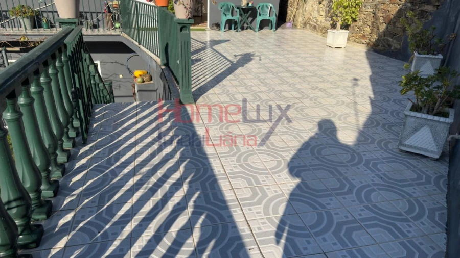 Moradia T4 para Venda em Vilarinho dos Freires Foto 7