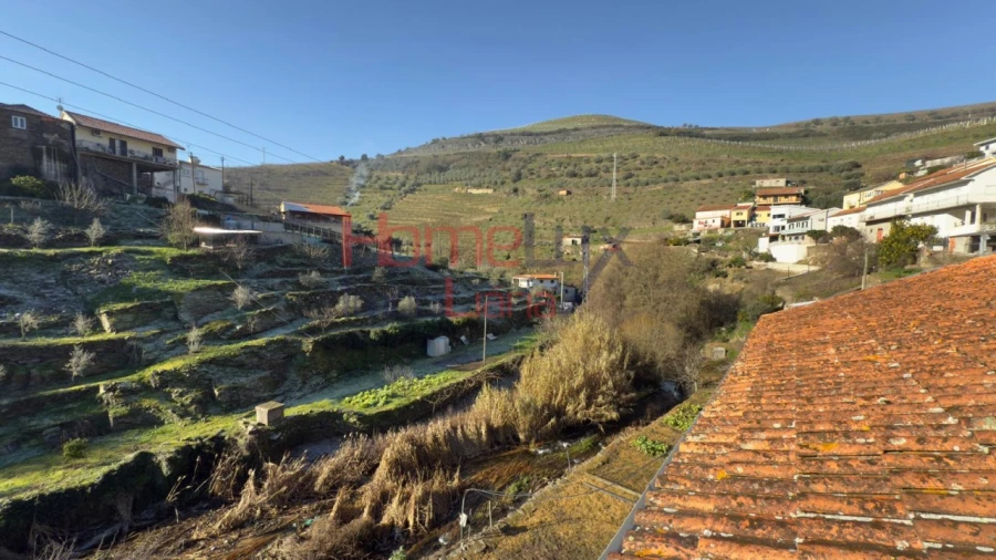 Moradia T4 para Venda em Vilarinho dos Freires Foto 12