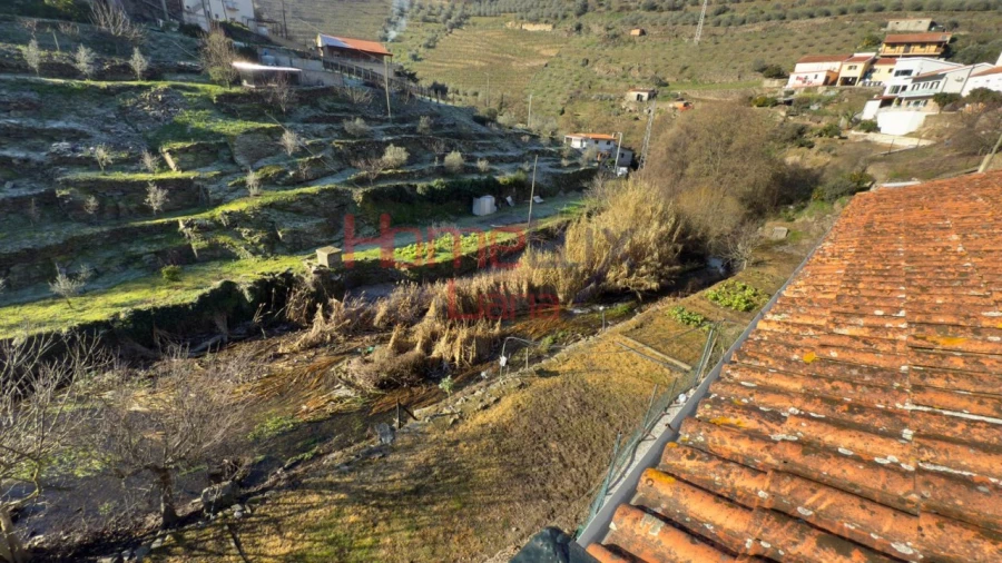 Moradia T4 para Venda em Vilarinho dos Freires Foto 13