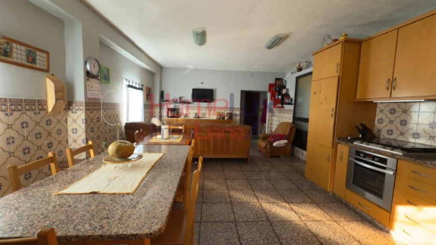 Moradia T4 para Venda em Vilarinho dos Freires Foto 36