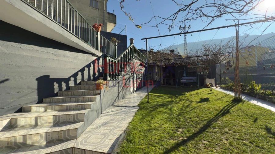 Moradia T4 para Venda em Vilarinho dos Freires Foto 39