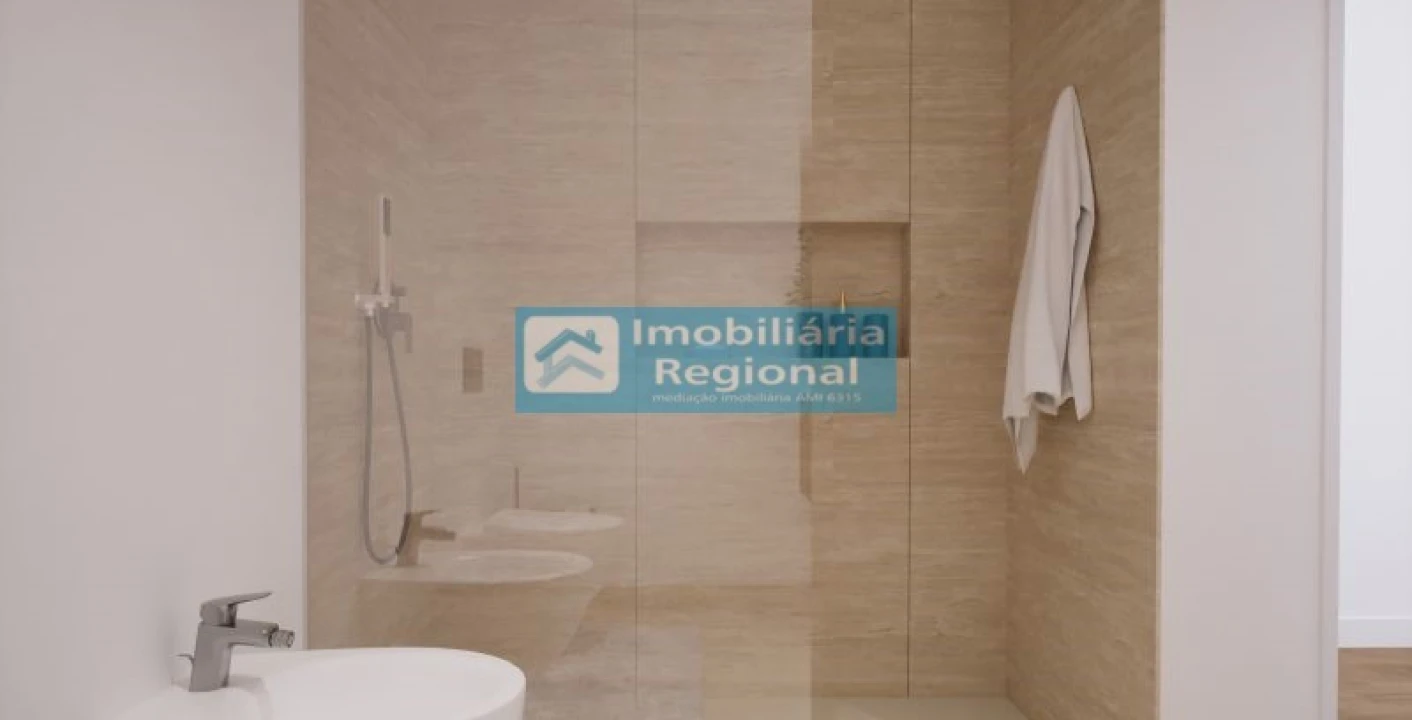 Apartamento T2 para Venda em Camara de Lobos Foto 9