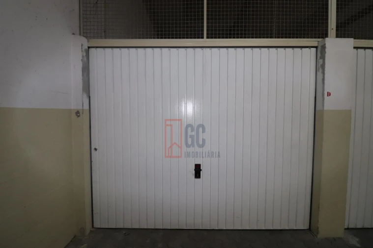 Loja para Venda em Oliveira do Douro Foto 19