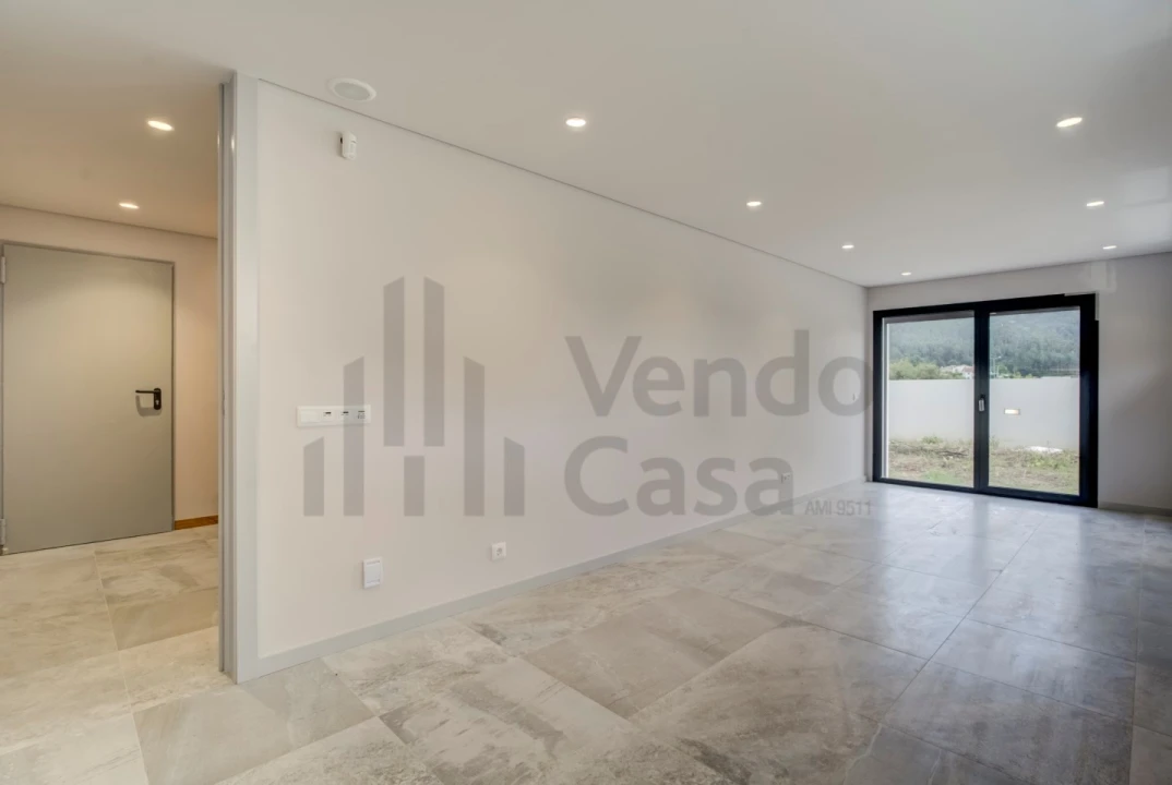 Moradia T3 para Venda em Este (São Pedro e São Mamede) Foto 13