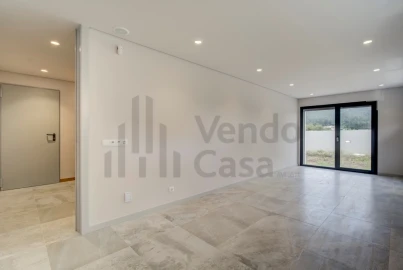 Moradia T3 para Venda em Este (São Pedro e São Mamede)