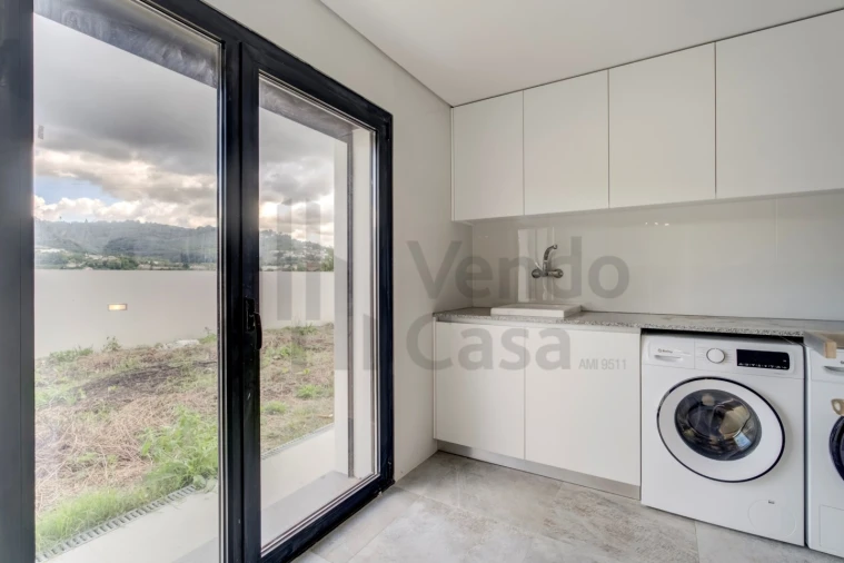 Moradia T3 para Venda em Este (São Pedro e São Mamede) Foto 7