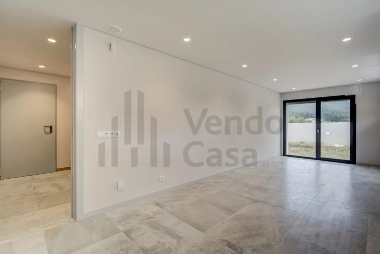 Moradia T3 para Venda em Este (São Pedro e São Mamede) Foto 13
