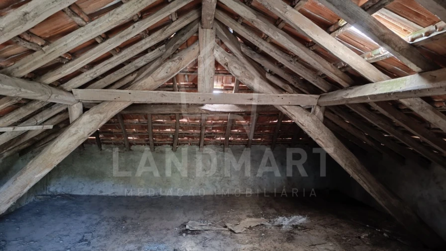 Moradia T2 para Venda em Alvorninha Foto 5