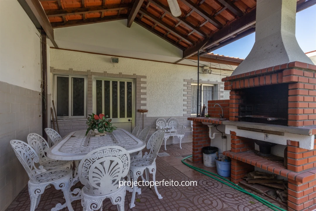 Moradia T4 para Venda em Silvalde Foto 9