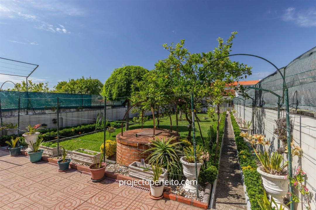 Moradia T4 para Venda em Silvalde Foto 4