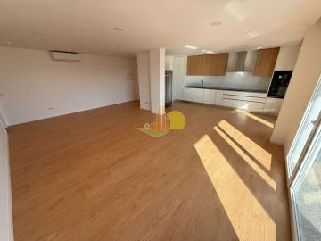 Apartamento T4 para Venda em Tavarede