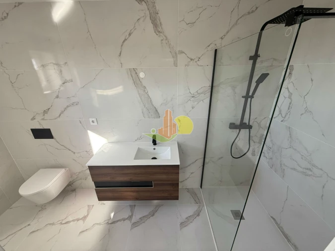 Apartamento T4 para Venda em Tavarede Foto 18