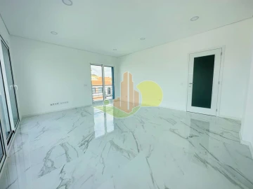 Apartamento T3 para Venda em São Pedro