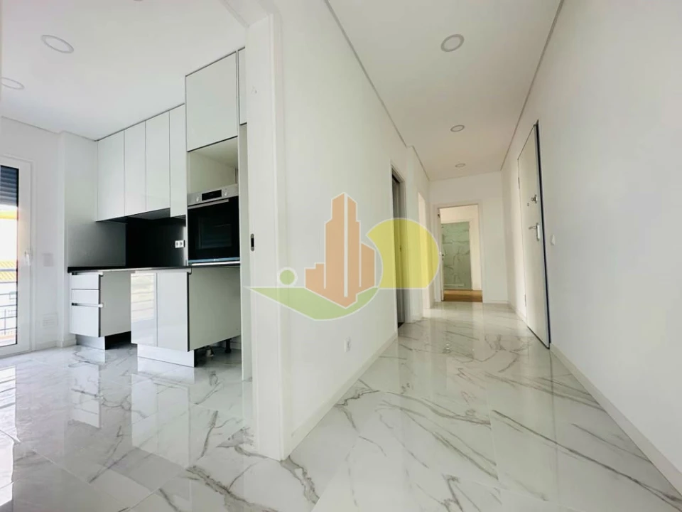 Apartamento T3 para Venda em São Pedro Foto 2
