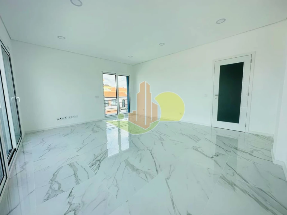 Apartamento T3 para Venda em São Pedro Foto 5