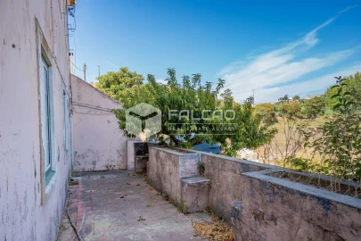 Moradia T3 para Venda em Marvila, Ribeira Santarém, São Salvador, São Nicolau