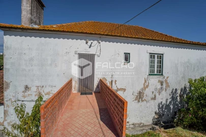 Moradia T3 para Venda em Marvila, Ribeira Santarém, São Salvador, São Nicolau