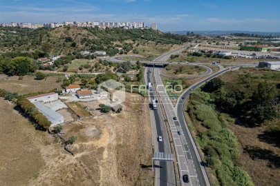 Moradia T3 para Venda em Marvila, Ribeira Santarém, São Salvador, São Nicolau