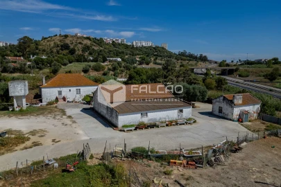 Moradia T3 para Venda em Marvila, Ribeira Santarém, São Salvador, São Nicolau