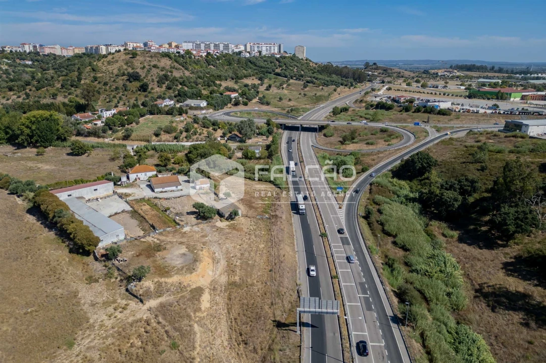 Moradia T3 para Venda em Marvila, Ribeira Santarém, São Salvador, São Nicolau Foto 13
