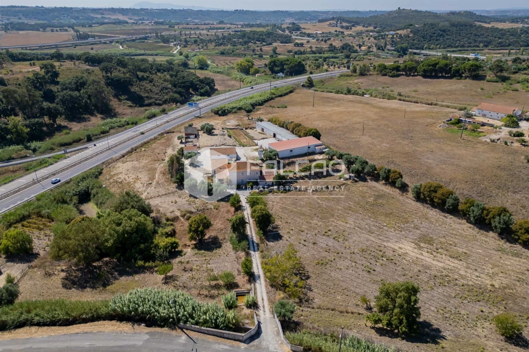 Moradia T3 para Venda em Marvila, Ribeira Santarém, São Salvador, São Nicolau Foto 5