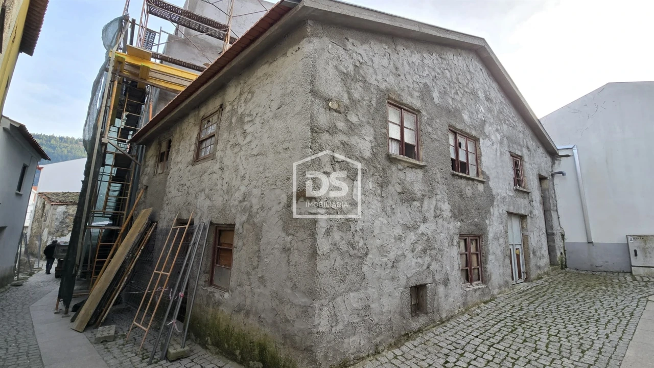 Moradia T2 para Venda em Manteigas (Santa Maria) Foto 2