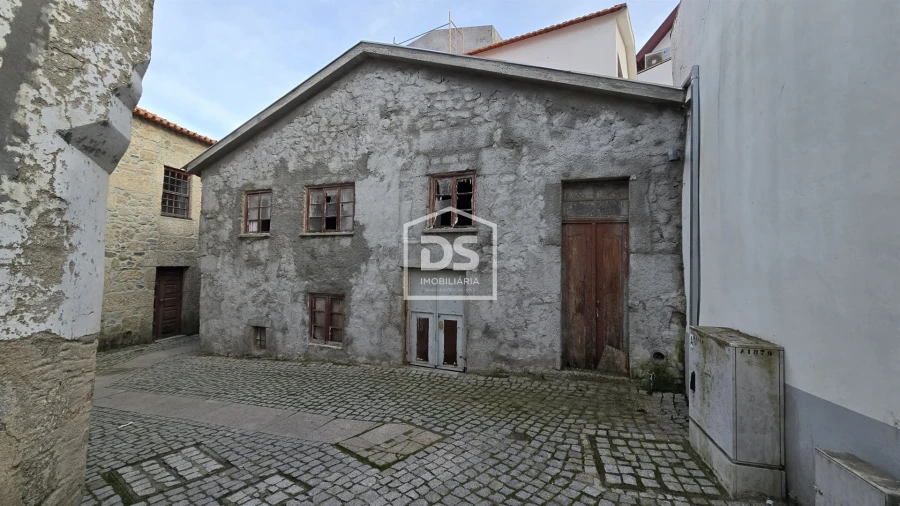 Moradia T2 para Venda em Manteigas (Santa Maria)