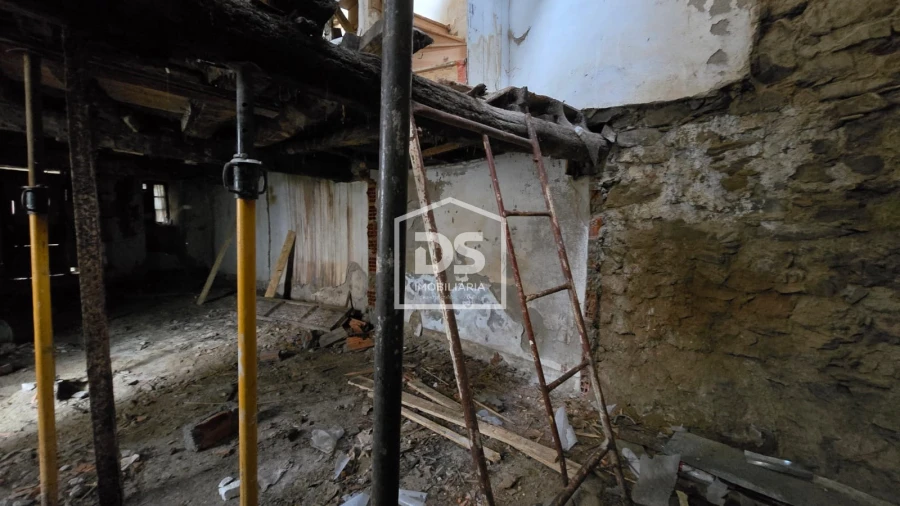 Moradia T2 para Venda em Manteigas (Santa Maria) Foto 7