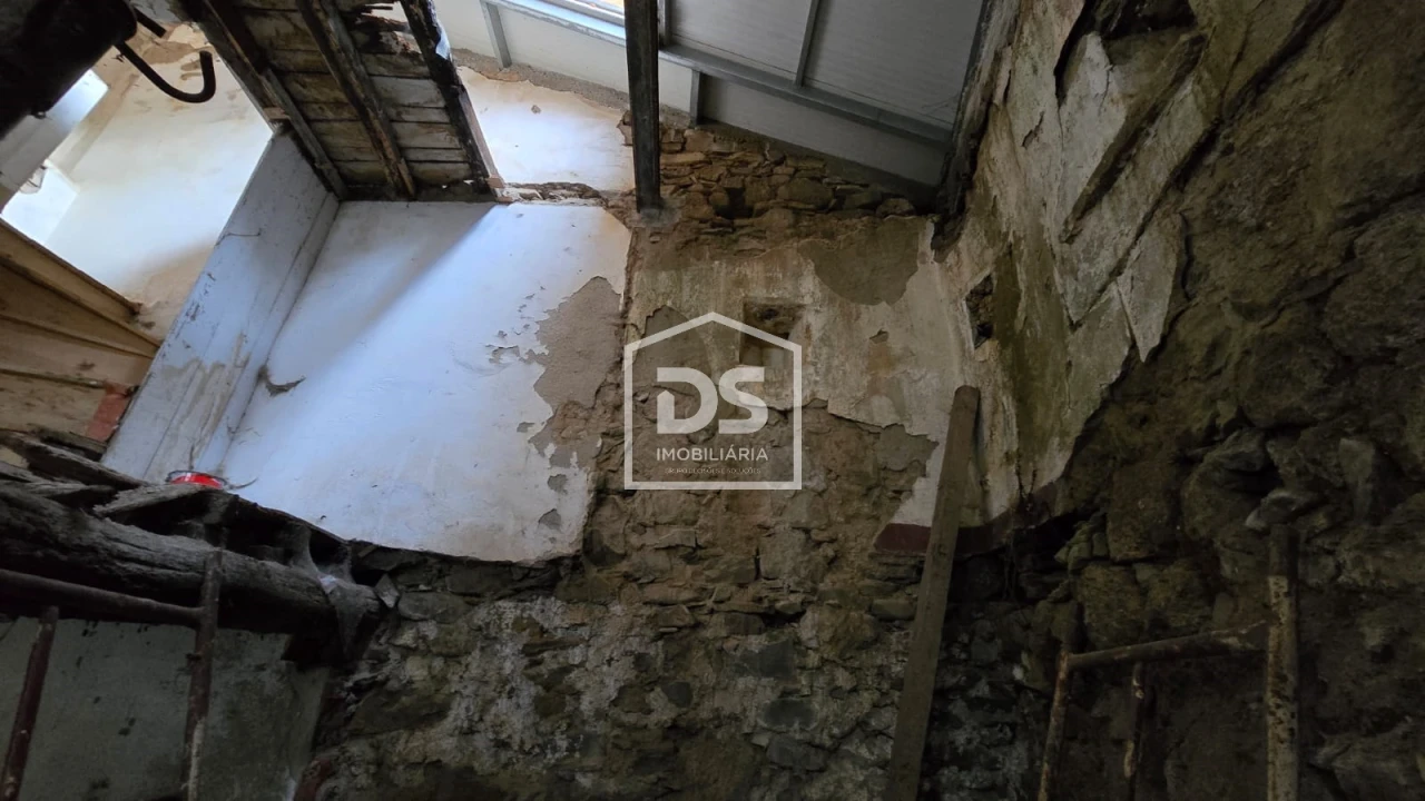 Moradia T2 para Venda em Manteigas (Santa Maria) Foto 10