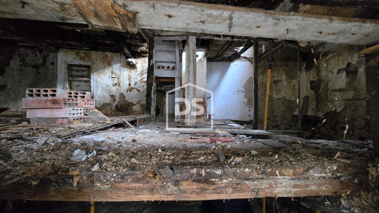 Moradia T2 para Venda em Manteigas (Santa Maria) Foto 3