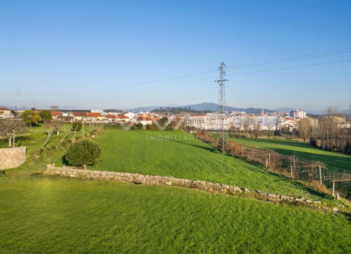 Terreno para Venda em Vila Verde e Barbudo Foto 17