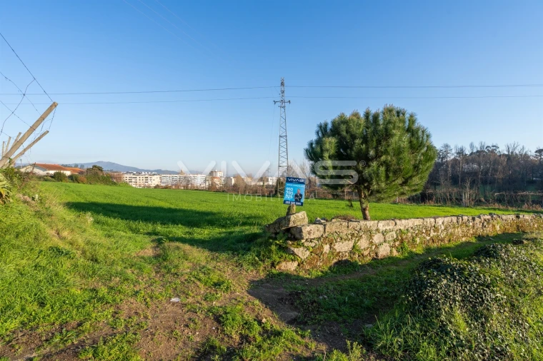Terreno para Venda em Vila Verde e Barbudo Foto 18