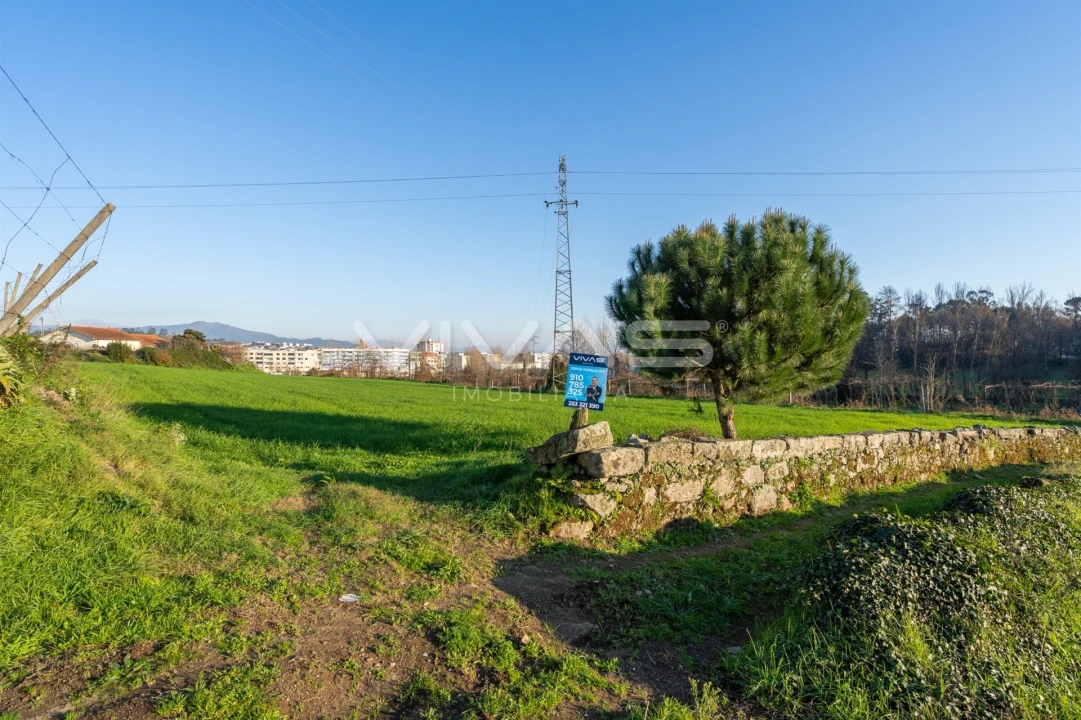 Terreno para Venda em Vila Verde e Barbudo Foto 18